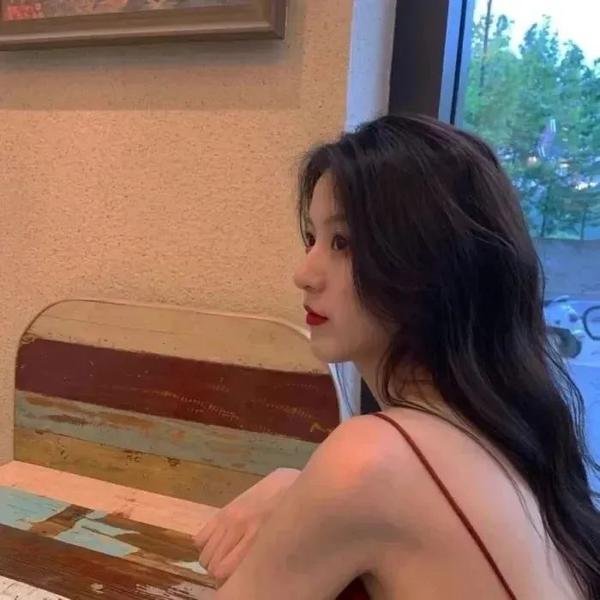 奇迹女人 封面