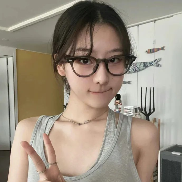 蓝衣魔鬼 封面